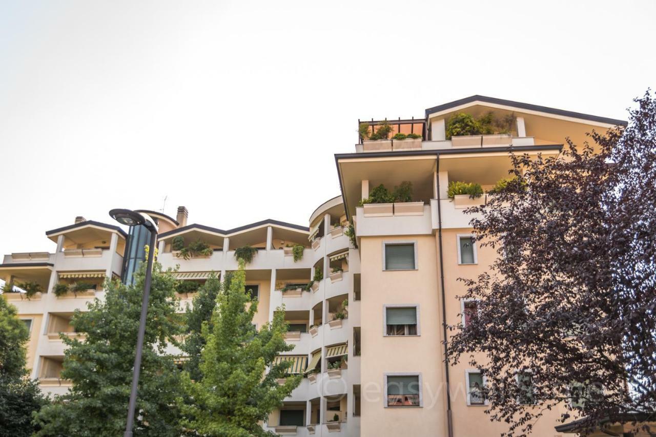 Easy Welcome Casa Rosada Apartman Nova Milanese Kültér fotó