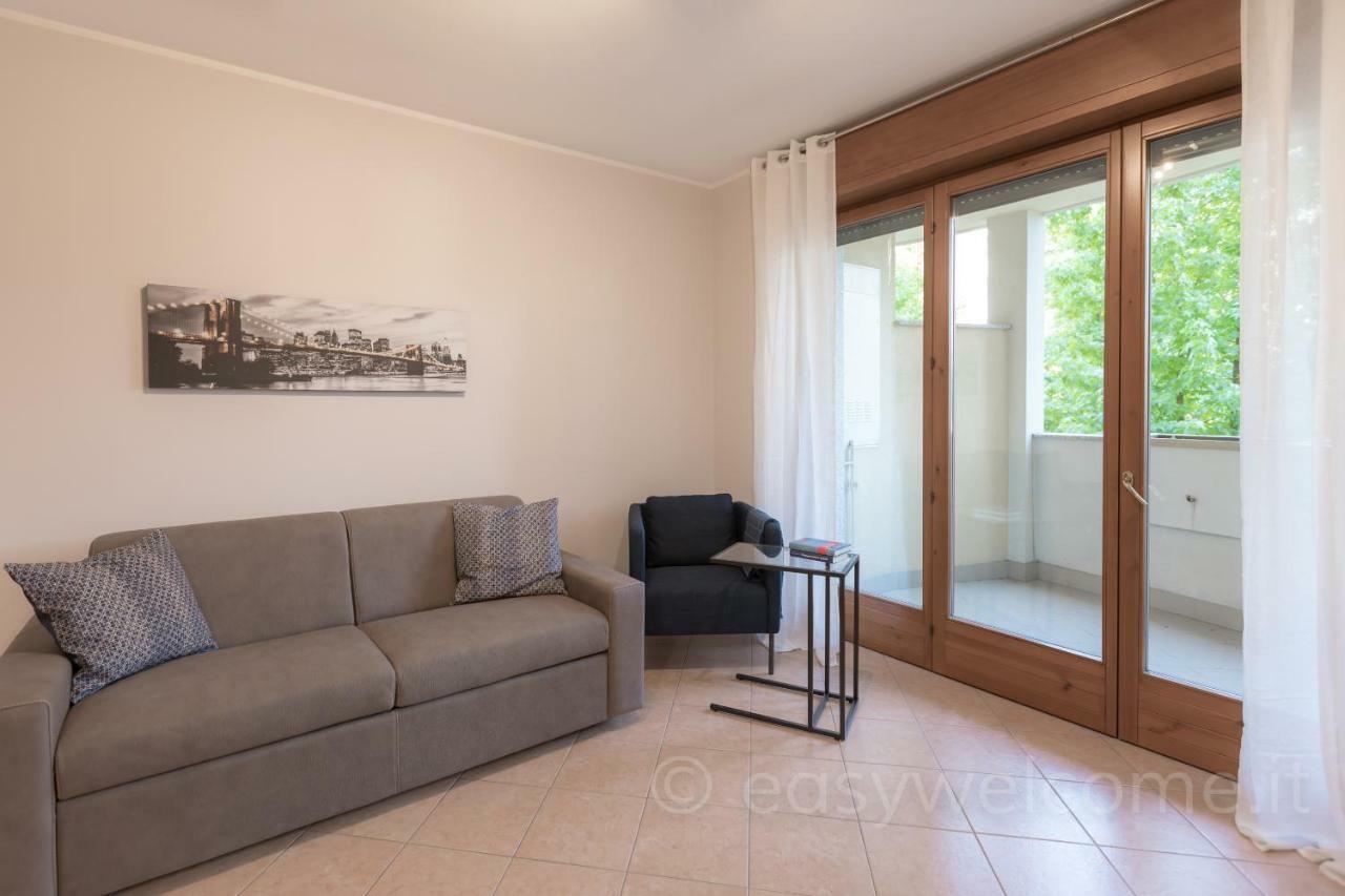 Easy Welcome Casa Rosada Apartman Nova Milanese Kültér fotó